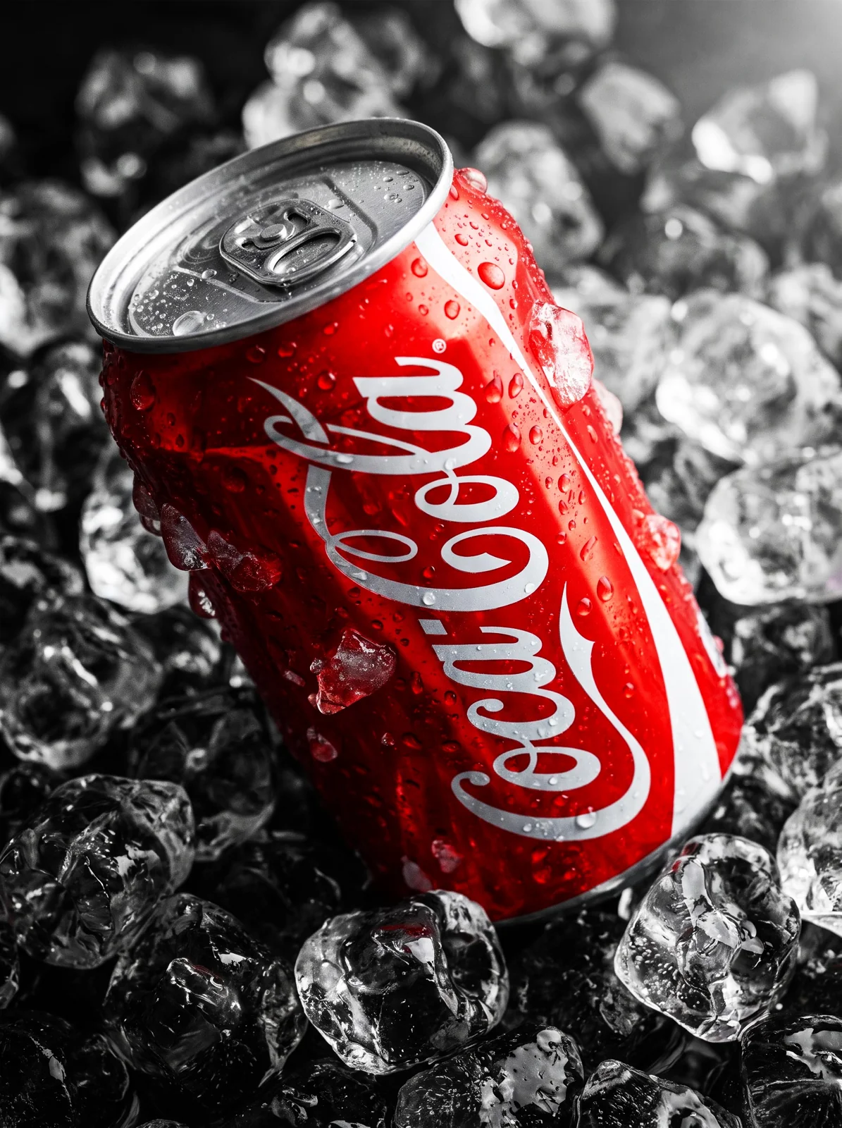 Anuncio de lata de Coca Cola - diseño publicitario